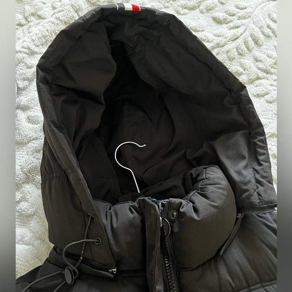 Black puffer jacket with red and white stripes - Picture 5 of 6